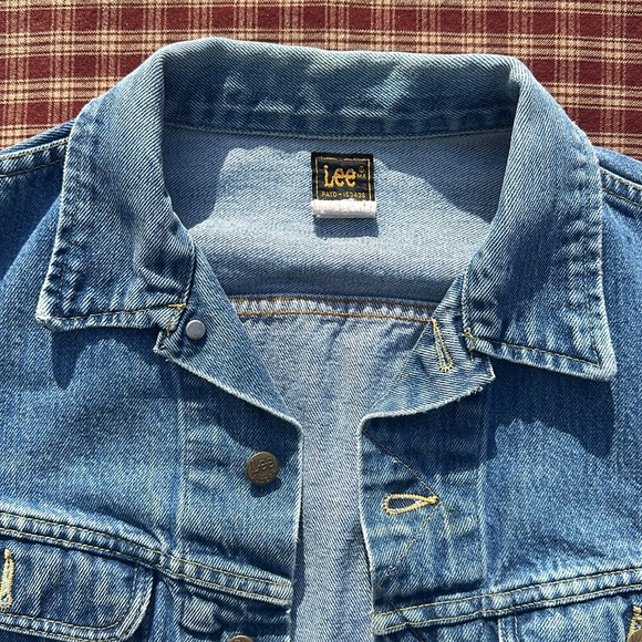 1970s Vintage Lee Denim Jacket - Picture 2 of 12
